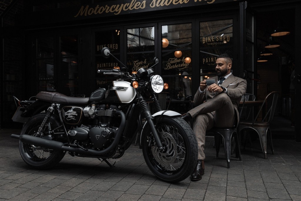 La nuova Triumph Bonneville T120 Black DGR Edition in serie limitata